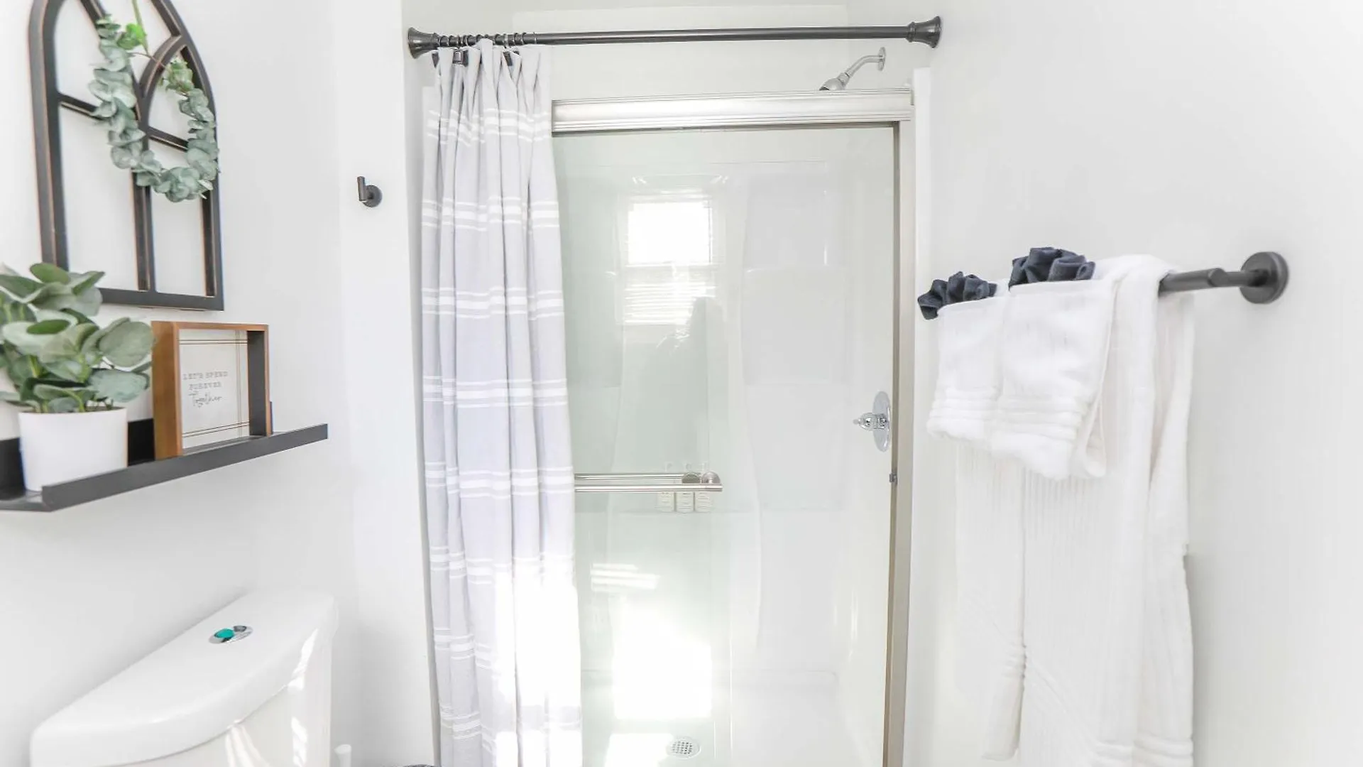Sojourn Bayview Sanctuary Home Sleeps 6 Norfolk Holiday home